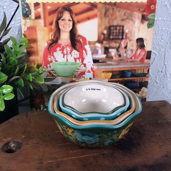 Pioneer Woman Rare Rose Shadow Nesting Measuring Bowls Cups Set of 4 - Picture 5 of 17